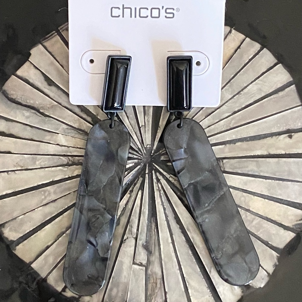 NWT Chico’s Black & Gray Linear Post Earrings